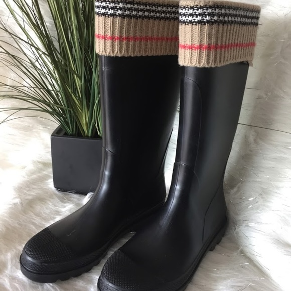 burberry rain boots size 10